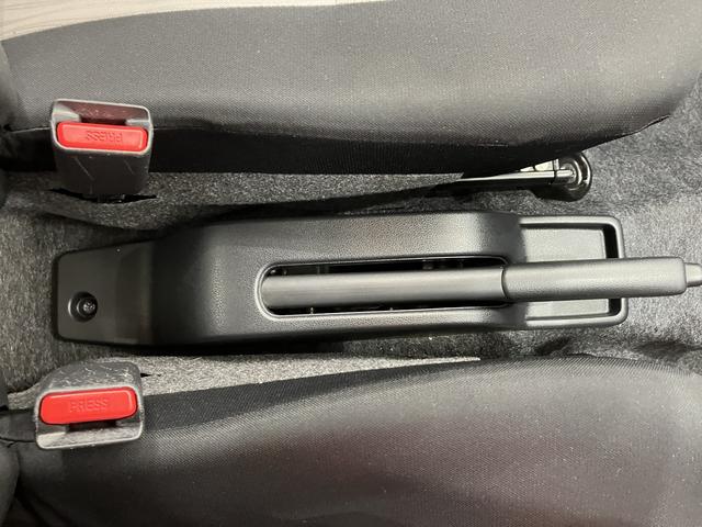 ミライースL SAIIIアイドリングSTOP 衝突防止 キ−レス Wエアバッグ 横滑防止 レーンキープアシスト オートハイビーム 運転席エアバック ABS 衝突安全ボディ メンテナンスノート(富山県)の中古車