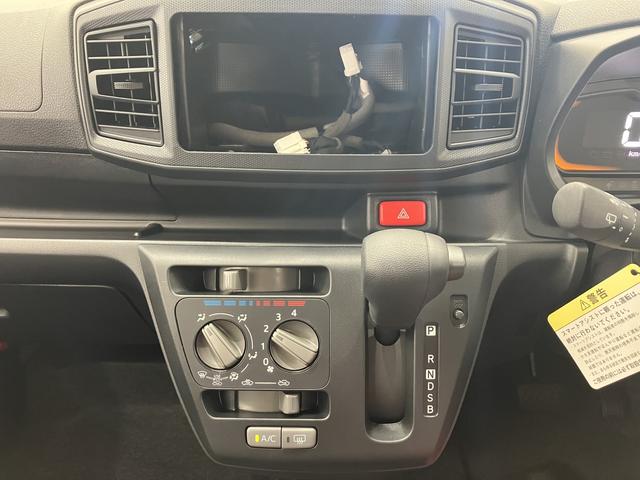 ミライースL SAIII /オーディオレス/キーレスエントリー/アイドリングSTOP 衝突防止 キ−レス Wエアバッグ 横滑防止 レーンキープアシスト オートハイビーム 運転席エアバック ABS 衝突安全ボディ メンテナンスノート(富山県)の中古車