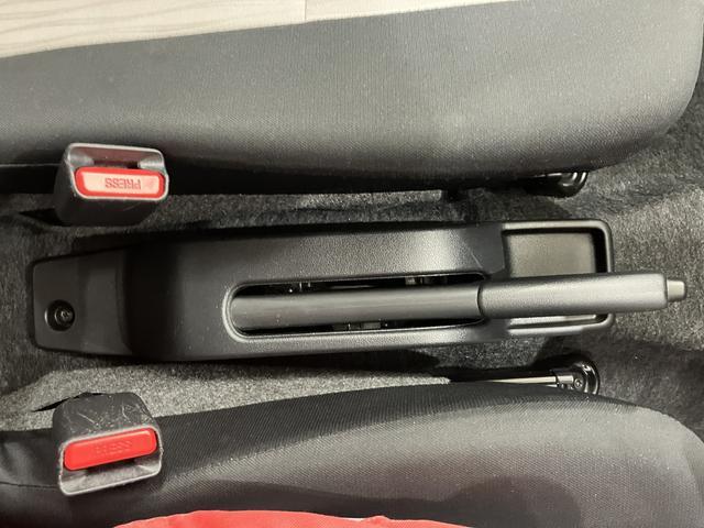 ミライースＬ　ＳＡIII　／オーディオレス／オートライト／アイドリングＳＴＯＰ　衝突防止　キ−レス　Ｗエアバッグ　横滑防止　レーンキープアシスト　オートハイビーム　運転席エアバック　ＡＢＳ　オートライト　衝突安全ボディ　メンテナンスノート（富山県）の中古車