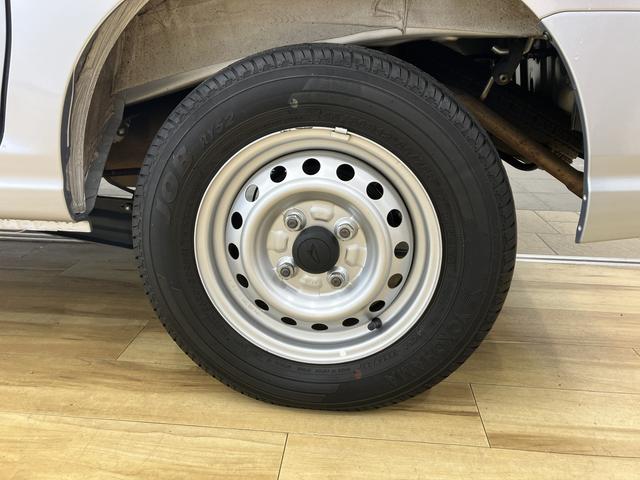 ハイゼットカーゴクルーズ /パートタイム4WD/キーフリー/オーディオレスイモビライザー レーンアシスト オートマチックハイビーム キーフリー オートライト Aストップ Wエアバック 4WD スマートキー 記録簿 運転席エアバッグ 横滑り防止装置 ABS レーダーブレーキ(富山県)の中古車