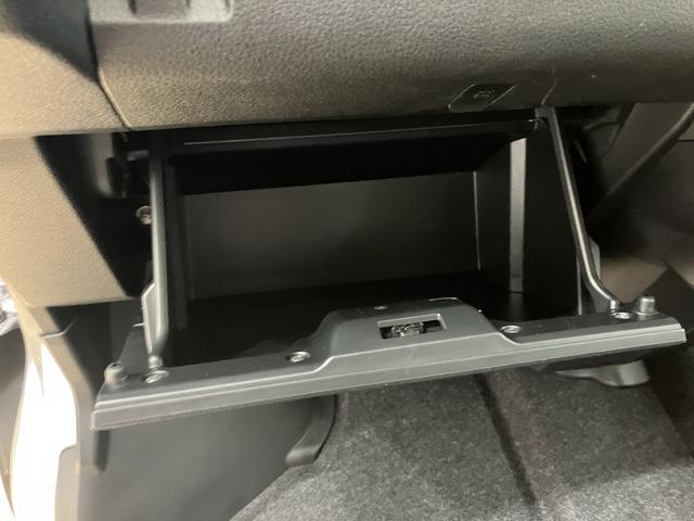 ハイゼットカーゴクルーズ /パートタイム4WD/キーフリー/オーディオレスイモビライザー レーンアシスト オートマチックハイビーム キーフリー オートライト Aストップ Wエアバック 4WD スマートキー 記録簿 運転席エアバッグ 横滑り防止装置 ABS レーダーブレーキ(富山県)の中古車