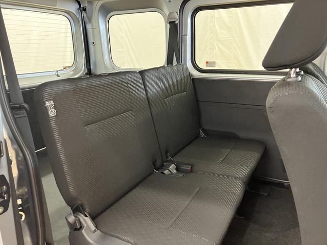 ハイゼットカーゴクルーズ /パートタイム4WD/キーフリー/オーディオレスイモビライザー レーンアシスト オートマチックハイビーム キーフリー オートライト Aストップ Wエアバック 4WD スマートキー 記録簿 運転席エアバッグ 横滑り防止装置 ABS レーダーブレーキ(富山県)の中古車