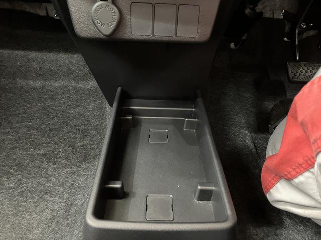 ミライースＬ　ＳＡIII　／オーディオレス／キーレスエントリー／アイドリングＳＴＯＰ　衝突防止　キ−レス　Ｗエアバッグ　横滑防止　レーンキープアシスト　オートハイビーム　運転席エアバック　ＡＢＳ　オートライト　衝突安全ボディ　メンテナンスノート（富山県）の中古車