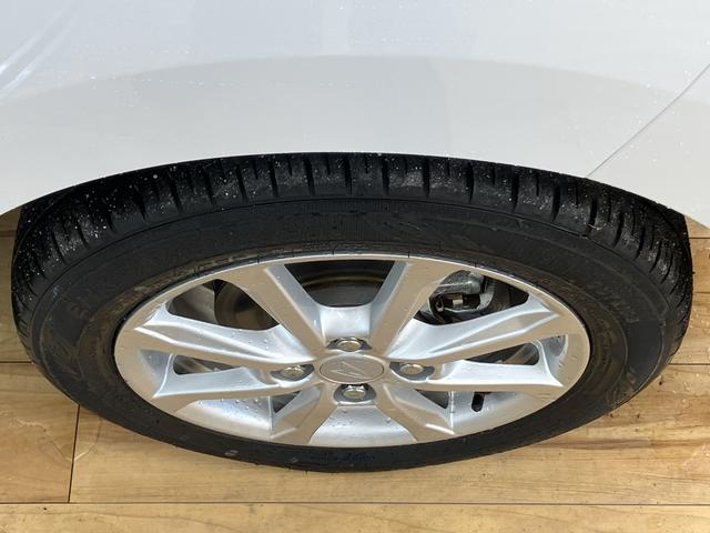 ムーヴＸリミテッドII　ＳＡIII　／４ＷＤ／オーディオレス４ＷＤ　オーディオレス　バックカメラのみ　ハイビームアシスト　アルミホイール　オートライト　スマートキー　ベンチシート　衝突安全ボディ　　ＡＢＳ　ダブルエアバック　アイドリングＳ　ワイヤレスキー（富山県）の中古車