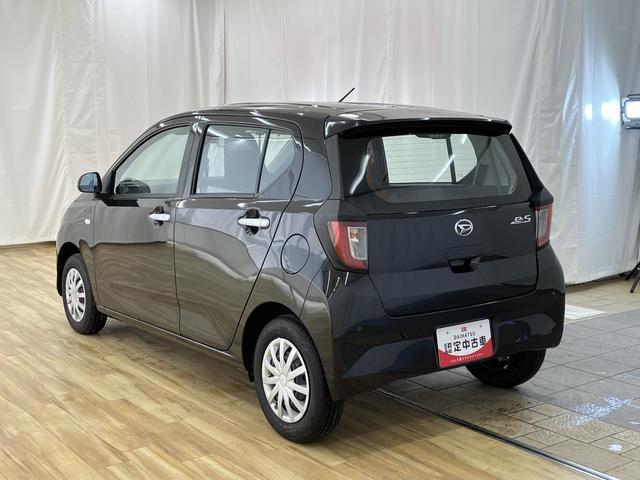 ミライースL SAIII /オーディオレス/キーレス/マニュアルエアコアイドリングストップ車 車線逸脱アラート 電動格納ドアミラー 衝突回避支援システム 横滑り防止装置付 ワイヤレスキー デュアルエアバッグ オートハイビーム 運転席エアバッグ 点検記録簿 オートライト(富山県)の中古車