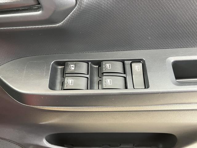 ミライースL SAIII /オーディオレス/キーレス/マニュアルエアコアイドリングストップ車 車線逸脱アラート 電動格納ドアミラー 衝突回避支援システム 横滑り防止装置付 ワイヤレスキー デュアルエアバッグ オートハイビーム 運転席エアバッグ 点検記録簿 オートライト(富山県)の中古車