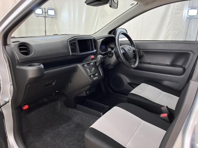 ミライースL SAIII /オーディオレス/キーレス/マニュアルエアコアイドリングストップ車 車線逸脱アラート 衝突回避支援システム ワイヤレスキー オートハイビーム 運転席エアバッグ 点検記録簿 オートライト ABS 安全ボディ 横滑り防止装置付 デュアルエアバッグ(富山県)の中古車