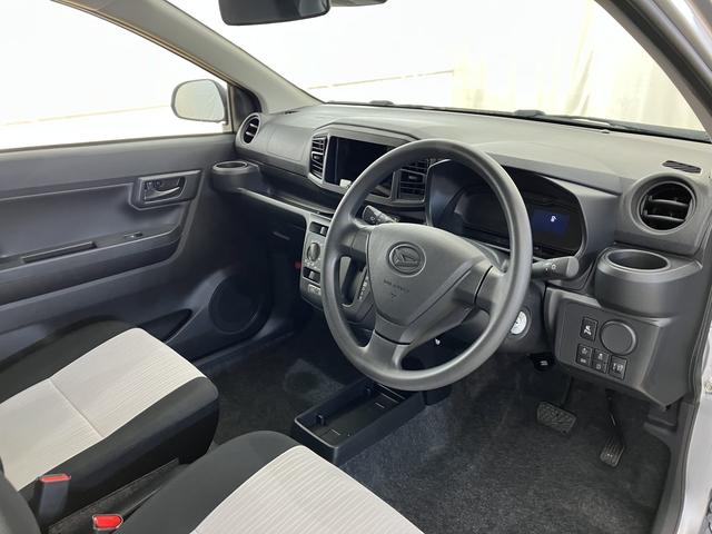 ミライースL SAIII /オーディオレス/キーレス/マニュアルエアコアイドリングストップ車 車線逸脱アラート 衝突回避支援システム ワイヤレスキー オートハイビーム 運転席エアバッグ 点検記録簿 オートライト ABS 安全ボディ 横滑り防止装置付 デュアルエアバッグ(富山県)の中古車