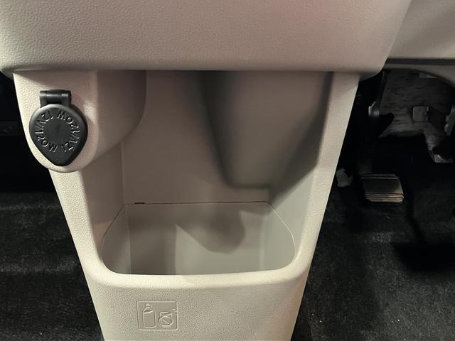 ムーヴＸリミテッドII　ＳＡIII　／オーディオレス／バックカメラ電動格納式ドアミラー　ハイビームアシスト　アルミホイール　オートライト　　スマートキー　ベンチシート　衝突安全ボディ　エアバック　ＡＢＳ　ダブルエアバック　アイドリングＳ　ワイヤレスキー（富山県）の中古車