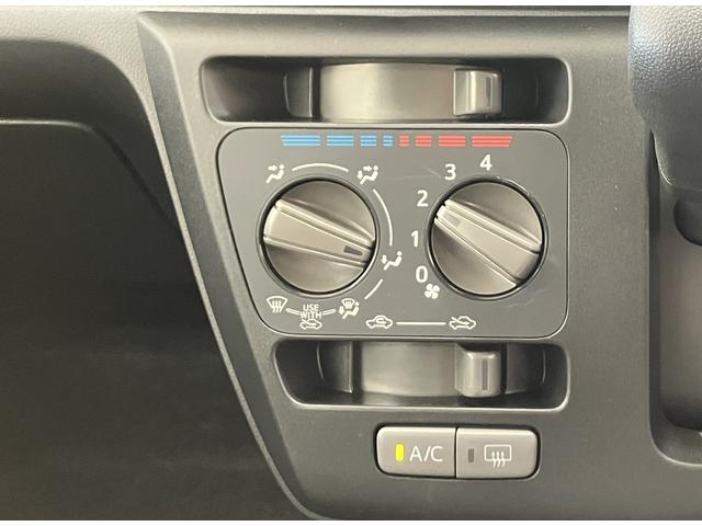 ミライースＬ　ＳＡIII　／オーディオレス／キーレス／マニュアルエアコ車線逸脱警報システム　緊急ブレーキ　アイドリンストップ　キーレスキー　横滑防止装置　デュアルエアバッグ　オートハイビーム　エアバック　ＡＢＳ　整備記録簿　安全ボディ（富山県）の中古車