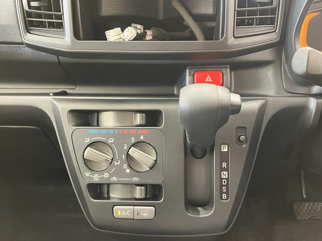 ミライースＬ　ＳＡIII　／オーディオレス／キーレス／マニュアルエアコ車線逸脱警報システム　緊急ブレーキ　アイドリンストップ　キーレスキー　横滑防止装置　デュアルエアバッグ　オートハイビーム　エアバック　ＡＢＳ　整備記録簿　安全ボディ（富山県）の中古車