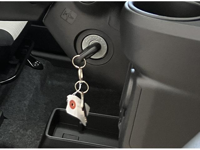 ミライースＬ　ＳＡIII　／オーディオレス／キーレス／マニュアルエアコ車線逸脱警報システム　緊急ブレーキ　アイドリンストップ　キーレスキー　横滑防止装置　デュアルエアバッグ　オートハイビーム　エアバック　ＡＢＳ　整備記録簿　安全ボディ（富山県）の中古車