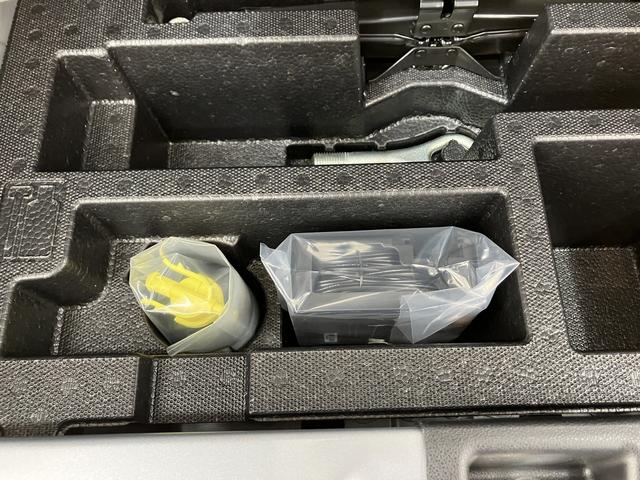 ミライースＬ　ＳＡIII　／オーディオレス／キーレス／マニュアルエアコ車線逸脱警報システム　緊急ブレーキ　アイドリンストップ　キーレスキー　横滑防止装置　デュアルエアバッグ　オートハイビーム　エアバック　ＡＢＳ　整備記録簿　安全ボディ（富山県）の中古車