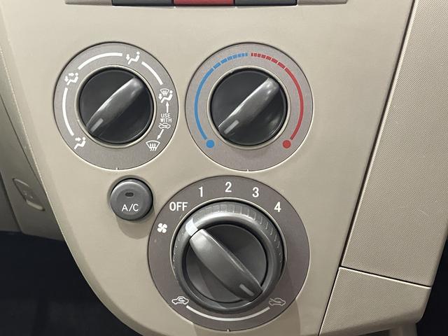 ミラＸスペシャル　／５速マニュアルミッション／キーレスエントリ５速マニュアルミッション　ダブルエアバック　キーレスエントリーキー　エアーバッグ　ＡＢＳ　メンテナンスノート（富山県）の中古車