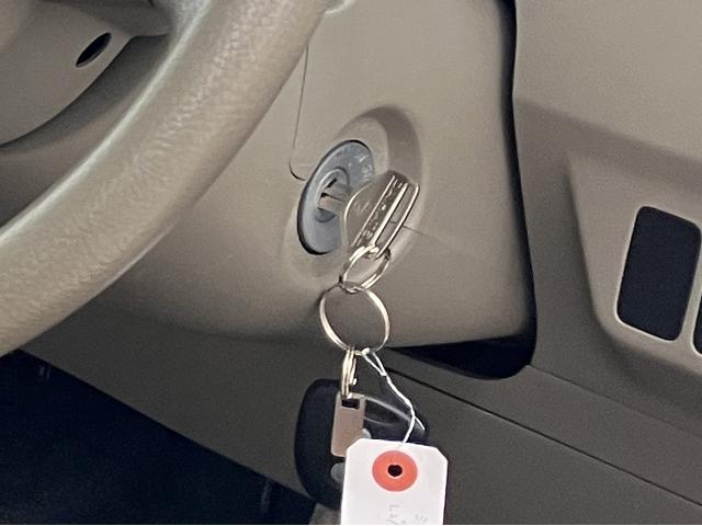 ミラＸスペシャル　／５速マニュアルミッション／キーレスエントリ５速マニュアルミッション　ダブルエアバック　キーレスエントリーキー　エアーバッグ　ＡＢＳ　メンテナンスノート（富山県）の中古車