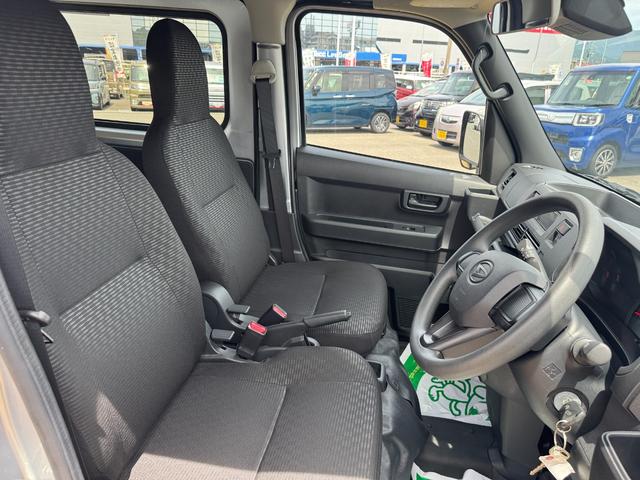 ハイゼットカーゴＤＸ令和５年式（福岡県）の中古車