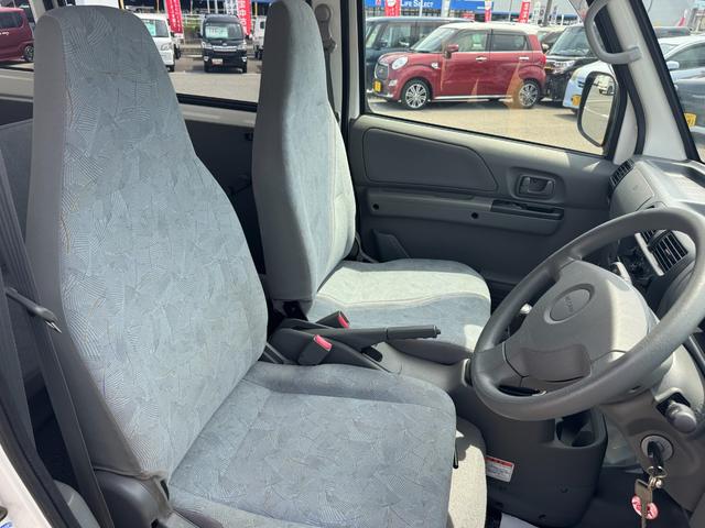 ＮＶ１００クリッパーバンＧＸ平成１７年式　５ＭＴ車（福岡県）の中古車