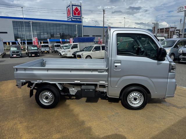 ハイゼットトラックＥＸＴ令和６年式　弊社デモカーＵＰ車　オーディオレス（福岡県）の中古車