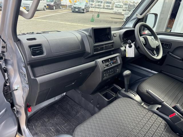 ハイゼットトラックＥＸＴ令和６年式　弊社デモカーＵＰ車　オーディオレス（福岡県）の中古車