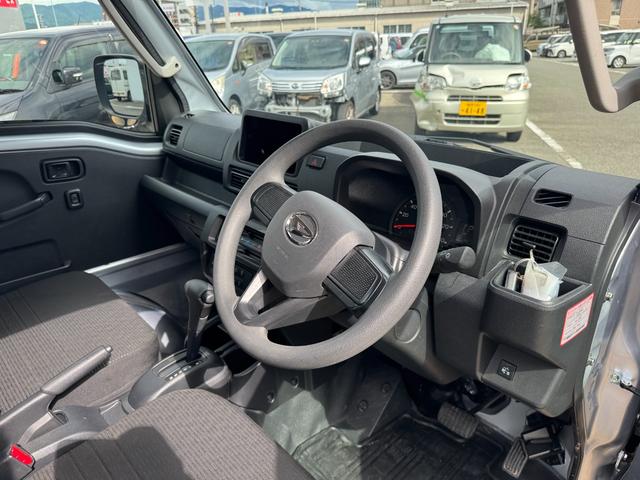 ハイゼットトラックＥＸＴ令和６年式　弊社デモカーＵＰ車　オーディオレス（福岡県）の中古車