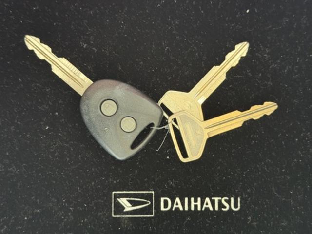 ミライースＬ　メモリアルエディション平成２５年式（福岡県）の中古車