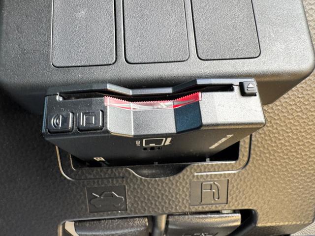 トールカスタムＧ　ＳＡII平成２９年式　純正フルセグナビ　ＥＴＣ　ドラレコ　衝突低減ブレーキ（福岡県）の中古車