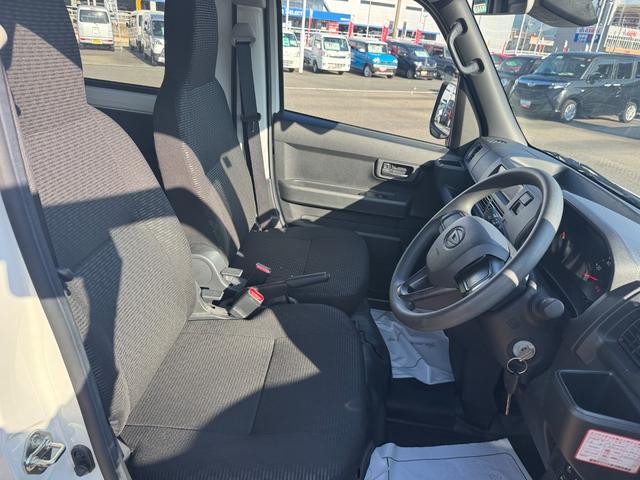 ハイゼットカーゴDX弊社デモカーUP車 衝突低減ブレーキ 1dinラジオ キーレス(福岡県)の中古車