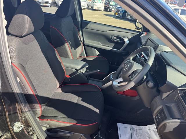 ロッキーＧ純正フルセグナビ　Ｂｌｕｅｔｏｏｔｈ　前後方ドラレコ　ＥＴＣ　パノラマモニター　衝突低減ブレーキ　令和３年式　クルーズコントロール（福岡県）の中古車