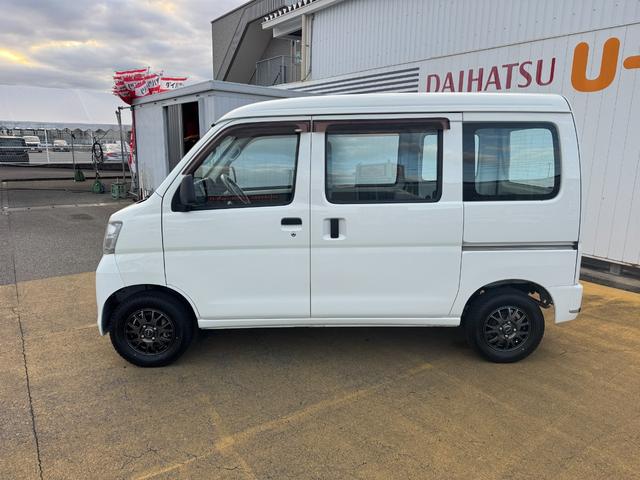 ハイゼットカーゴスペシャル社外ワンセグナビ　Ｂカメラ　５ＭＴ車　スタッドレスタイヤ　平成２９年式（福岡県）の中古車