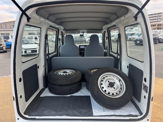 ハイゼットカーゴスペシャル社外ワンセグナビ　Ｂカメラ　５ＭＴ車　スタッドレスタイヤ　平成２９年式（福岡県）の中古車