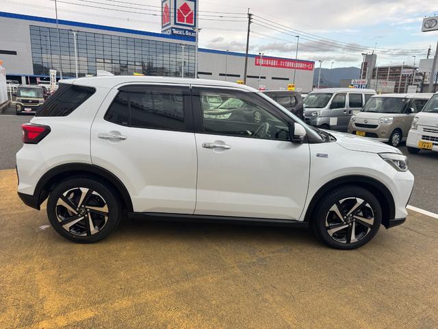 ロッキープレミアムＧ　ＨＥＶ純正フルセグナビ　ＥＴＣ　ドラレコ　パノラマモニター　Ｂｌｕｅｔｏｏｔｈ　ホイールロックナット　新車保証継承付（福岡県）の中古車