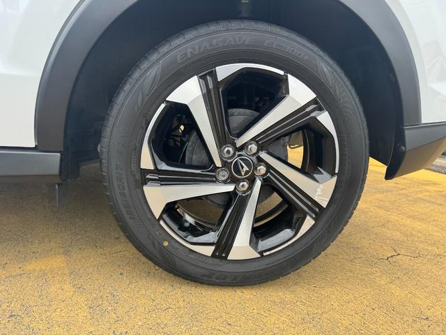 ロッキープレミアムＧ　ＨＥＶ純正フルセグナビ　ＥＴＣ　ドラレコ　パノラマモニター　Ｂｌｕｅｔｏｏｔｈ　ホイールロックナット　新車保証継承付（福岡県）の中古車