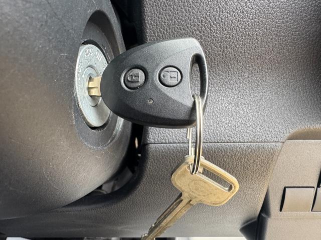 ハイゼットカーゴＤＸ弊社デモカーＵＰ車　１ｄｉｎラジオ　衝突低減ブレーキ（福岡県）の中古車