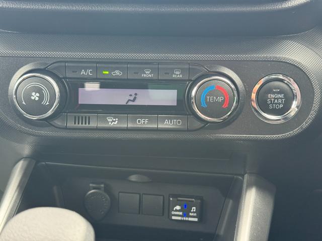 ロッキーＸ純正フルセグナビ　ＥＴＣ　ドラレコ　バックモニター　衝突低減ブレーキ　新車保証継承付（福岡県）の中古車