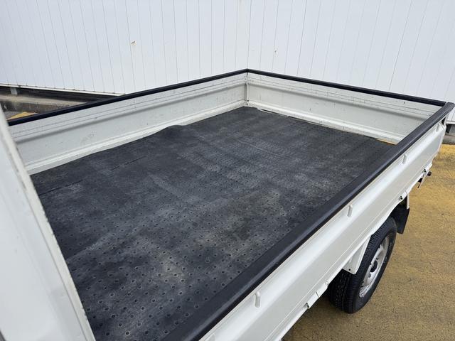 ハイゼットトラックスタンダード衝突低減ブレーキ　４ＷＤ　５速マニュアル車（福岡県）の中古車