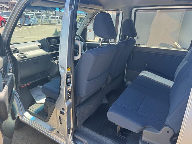 ハイゼットカーゴクルーズ４ＷＤ　オートマチック車　社外アルミホイール　　ＣＤチューナー（福岡県）の中古車