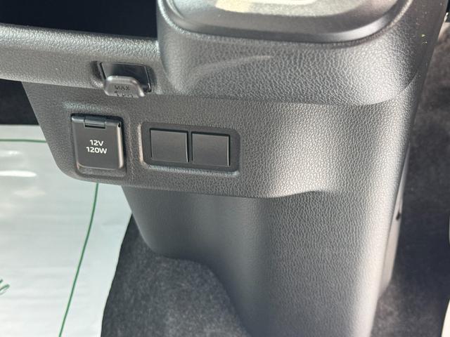 ムーヴＲＳ新車保証継承付　オーディオレス　バックカメラ付　デモカーＵＰ車（福岡県）の中古車