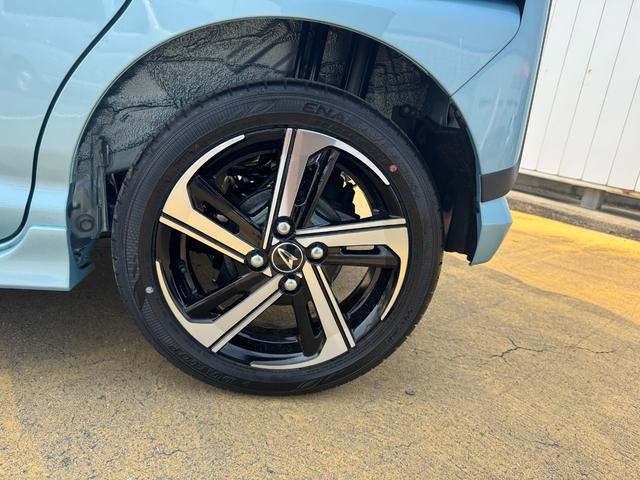 ムーヴＲＳ新車保証継承付　オーディオレス　バックカメラ付　デモカーＵＰ車（福岡県）の中古車