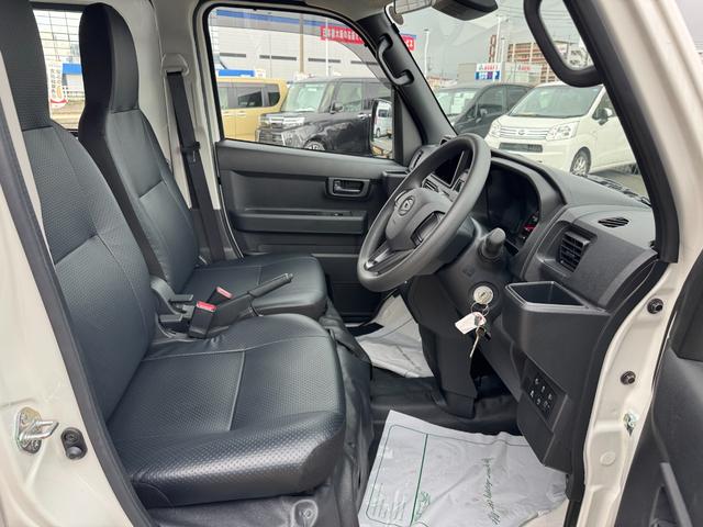 ハイゼットカーゴスペシャル新車保証継承付　オーディオレス（福岡県）の中古車