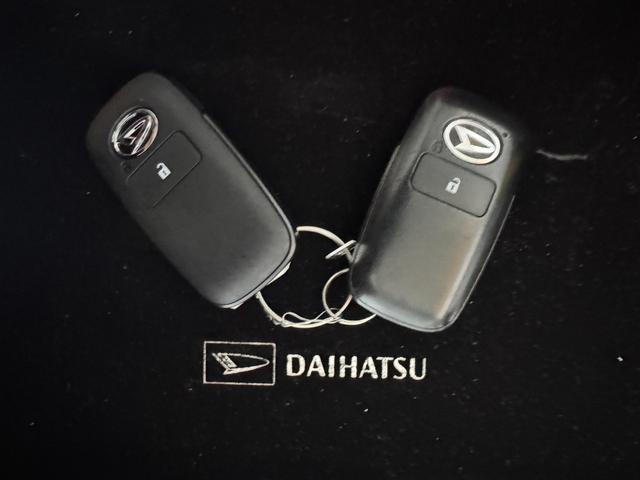 ロッキープレミアムＧ　ＨＥＶ純正フルセグナビ　ドラレコ　バックモニター（福岡県）の中古車