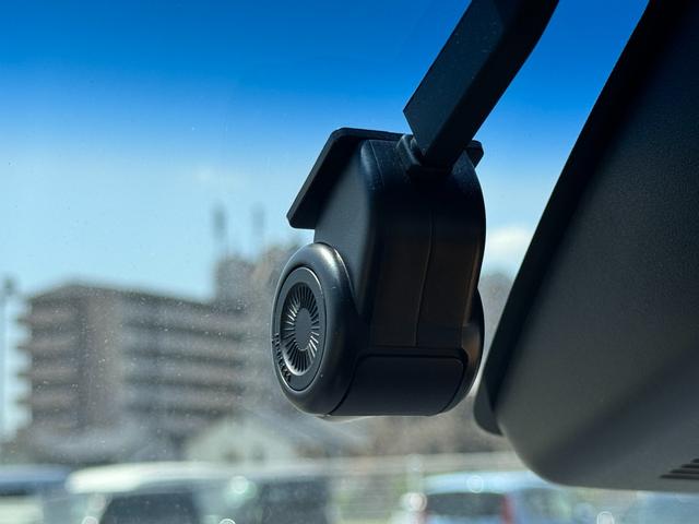 ムーヴカスタム　ＸリミテッドII　ＳＡIIIナビ地デジＴＶ　全方位カメラ　Ｂｌｕｅｔｏｏｔｈ　スマートキー　前後ドライブレコーダー　　ＬＥＤヘッドライト　衝突軽減ブレーキ　横滑り防止装置　アイドリングストップ　純正アルミホイール（福岡県）の中古車