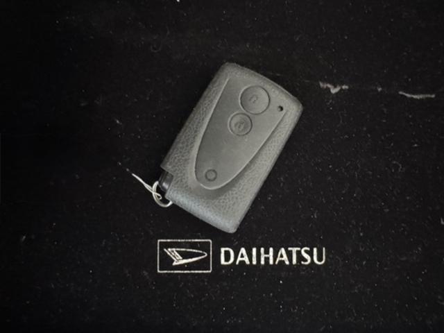 ムーヴカスタム　ＸＣＤチューナー　プッシュボタンスタート　純正アルミホイール　スマートキー（福岡県）の中古車