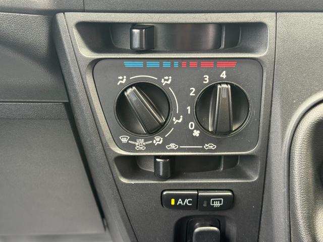 ハイゼットカーゴクルーズＳＡIIIナビ地デジＴＶ　Ｂｌｕｅｔｏｏｔｈ　ＥＴＣ　　前ドライブレコーダー　　両側スライドドア　クルーズコントロール　オートライト　ＬＥＤヘッドライト　衝突軽減ブレーキ　　横滑り防止装置　アイドリングストップ（福岡県）の中古車