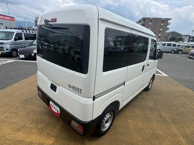ハイゼットカーゴDX弊社デモカーUP車 新車保証継承付 両側スライドドア 衝突軽減ブレーキ オートマチックハイビーム 横滑り防止装置 アイドリングストップ(福岡県)の中古車