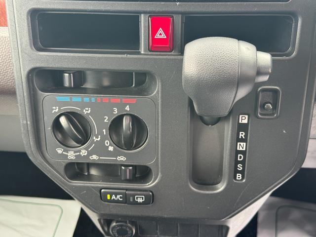 トールＸ　ＳＡIIIＣＤチューナー　片側電動スライドドア　衝突軽減ブレーキ　オートマチックハイビーム　横滑り防止装置　アイドリングストップ　クリアランスソナー（福岡県）の中古車