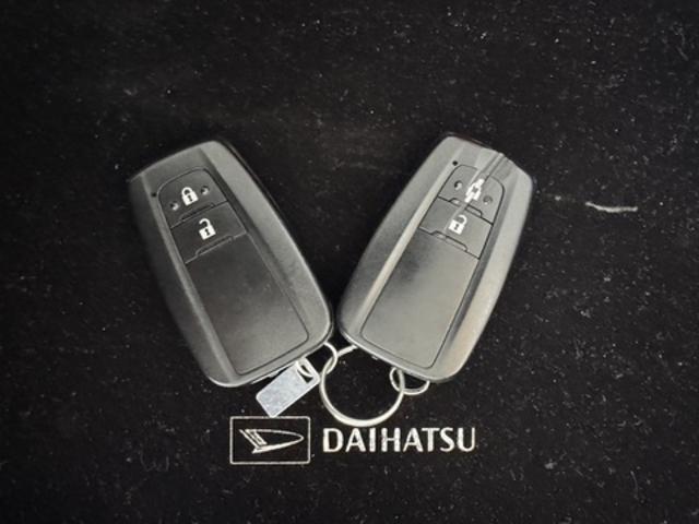 プリウスSセーフティプラスナビ地デジTV バックカメラ Bluetooth スマートキー ETC 前ドライブレコーダー LEDヘッドライト 衝突軽減ブレーキ アイドリングストップ(福岡県)の中古車