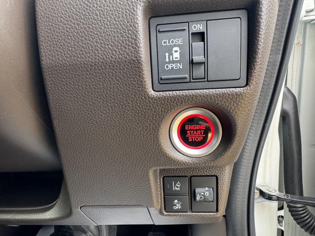 N−BOXLナビ地デジTV バックカメラ Bluetooth ETC 前後ドライブレコーダー 片側電動スライドドア クルーズコントロール LEDヘッドライト 衝突軽減ブレーキ アイドリングストップ(福岡県)の中古車