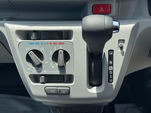 ミライースＸ　ＳＡIII弊社デモカーＵＰ車　新車保証継承付　オーディオレス　オートライト　ＬＥＤヘッドライト　衝突軽減ブレーキ　オートマチックハイビーム　横滑り防止装置　アイドリングストップ　クリアランスソナー（福岡県）の中古車