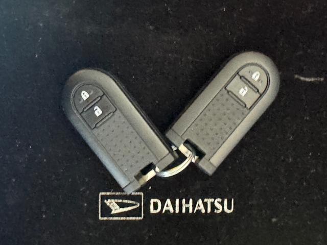 ミライースＧ　ＳＡIII弊社デモカーＵＰ車　新車保証継承付　オーディオレス　バックカメラ付　スマートキー　ＬＥＤヘッドライト　衝突軽減ブレーキ　横滑り防止装置　アイドリングストップ　クリアランスソナー　純正アルミホイール（福岡県）の中古車