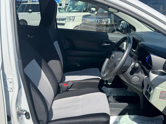 ミライースＧ　ＳＡIII弊社デモカーＵＰ車　新車保証継承付　オーディオレス　バックカメラ付　スマートキー　ＬＥＤヘッドライト　衝突軽減ブレーキ　横滑り防止装置　アイドリングストップ　クリアランスソナー　純正アルミホイール（福岡県）の中古車